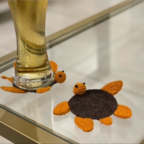 Crochet coasters - turtle - handmade set of 2 - Picture 2 of 2